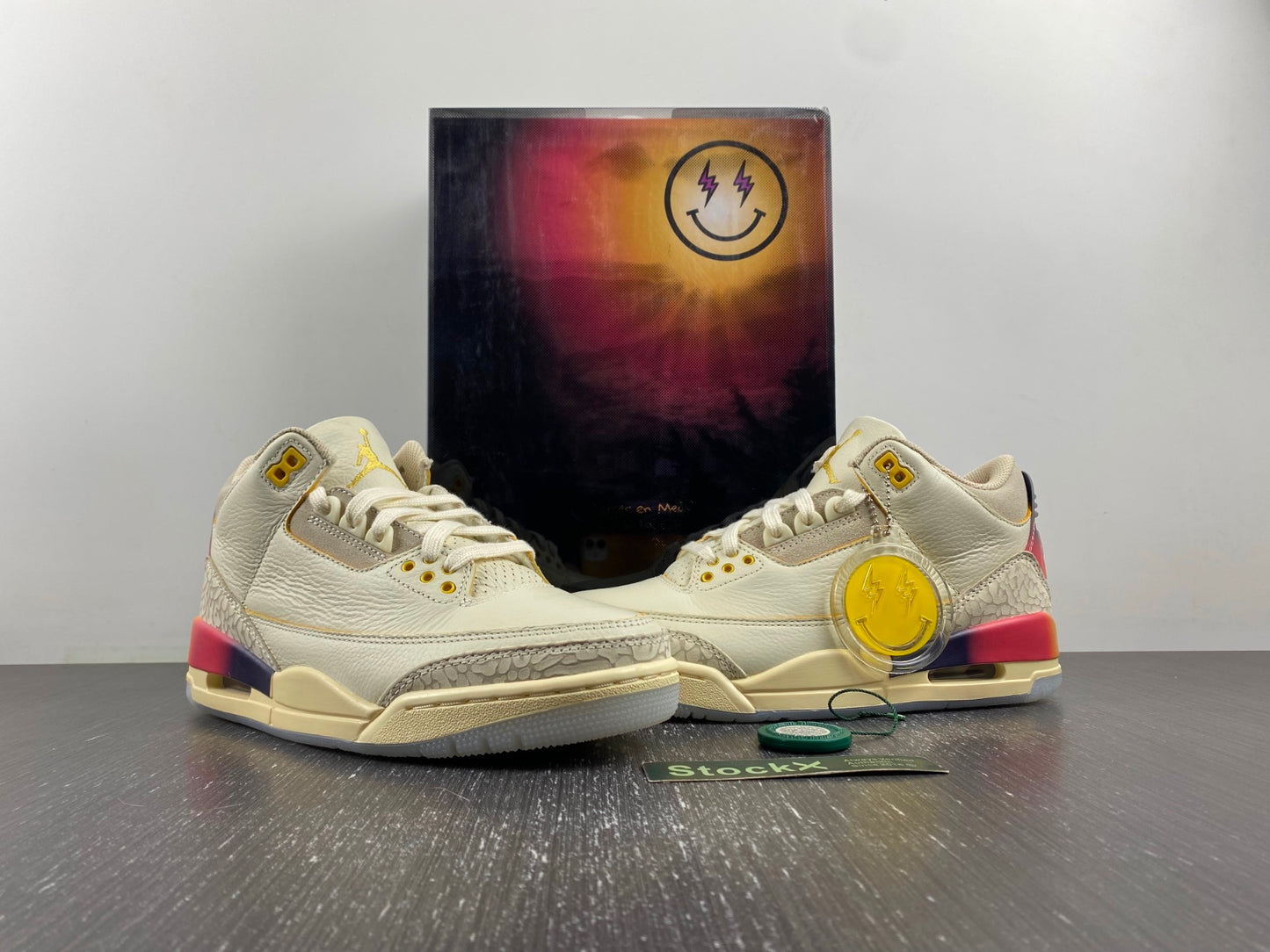 Jordan 3 Retro SP J Balvin Medellín Sunset