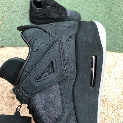 Jordan Retro 4 Kaws Black