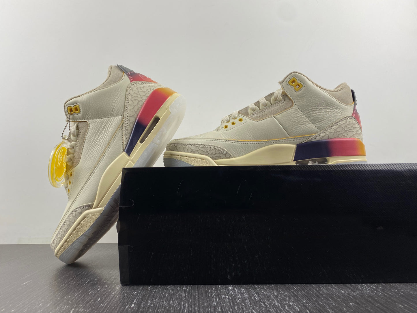 Jordan 3 Retro SP J Balvin Medellín Sunset