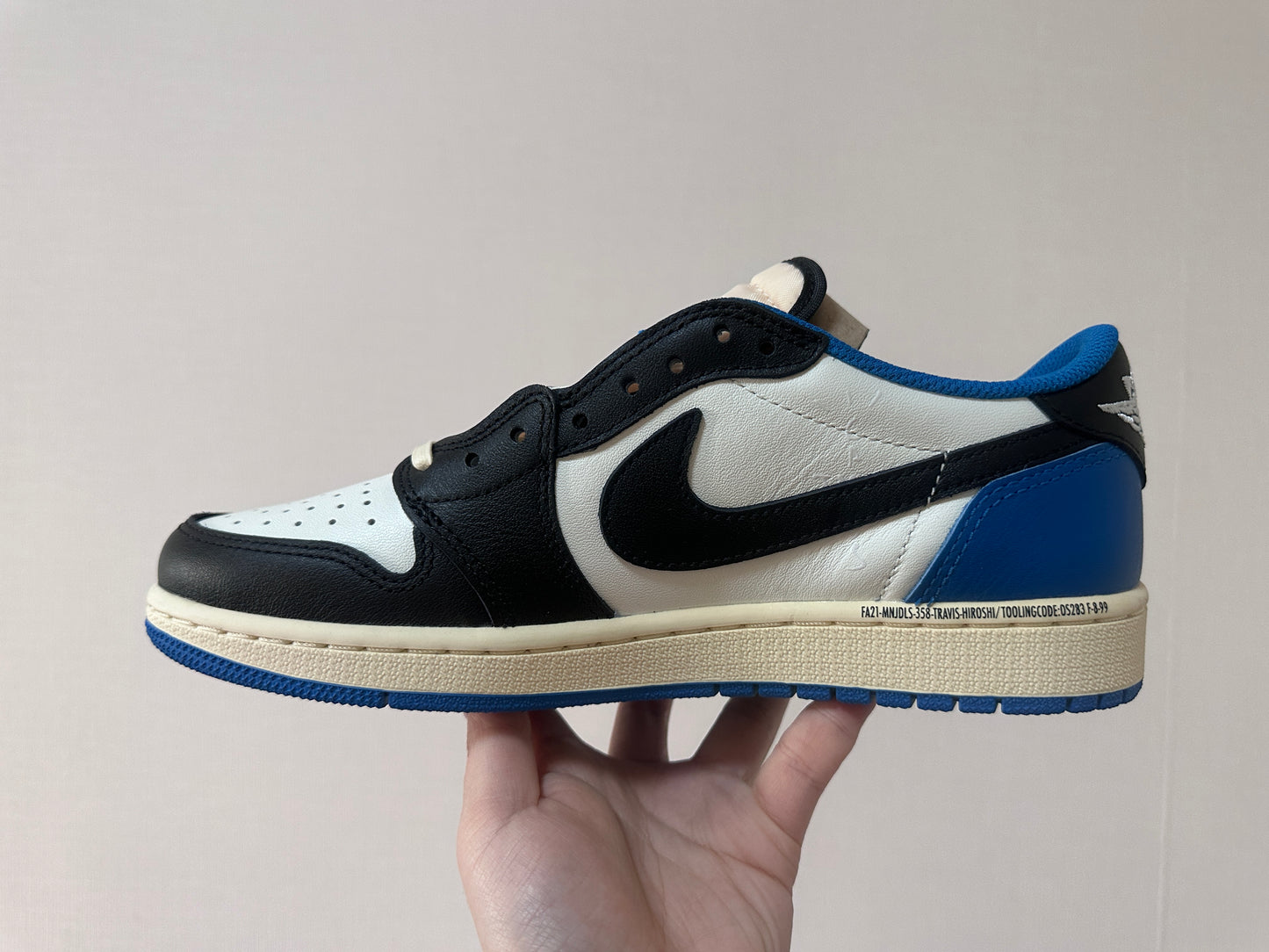 Jordan 1 Retro Low Fragment x Travis Scott