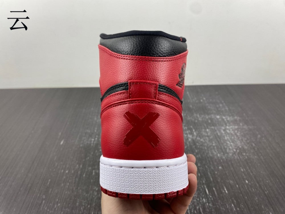 Jordan 1 Retro High Bred Banned (2016)