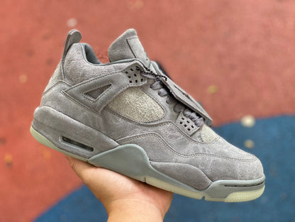 Jordan Retro 4 Kaws