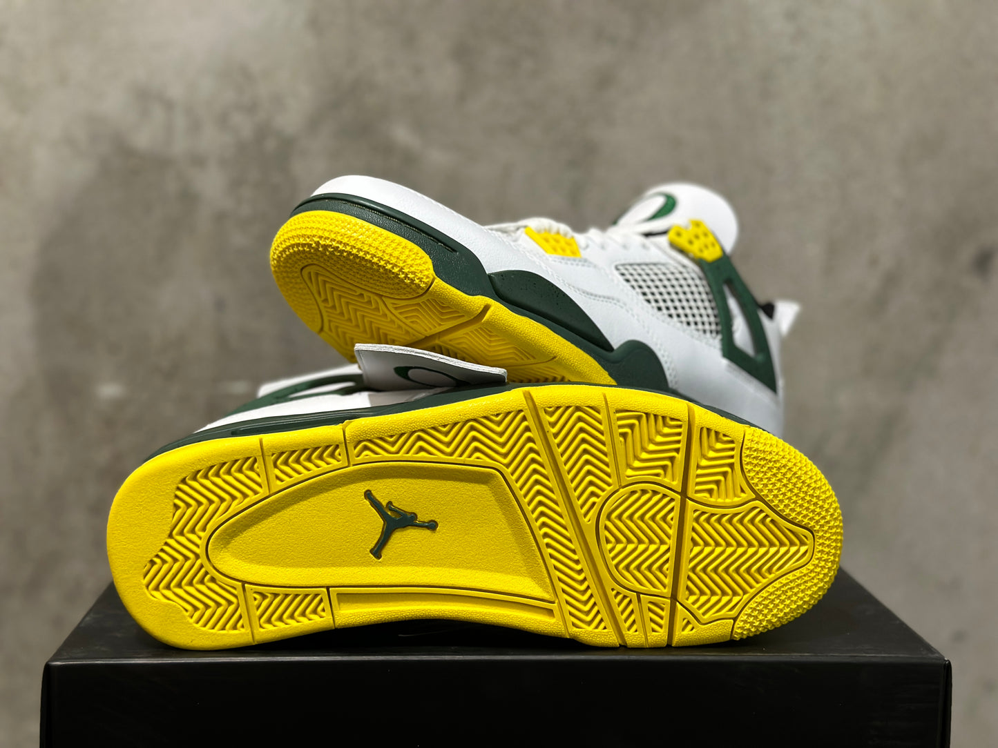 Jordan 4 Retro Oregon Ducks Duckman