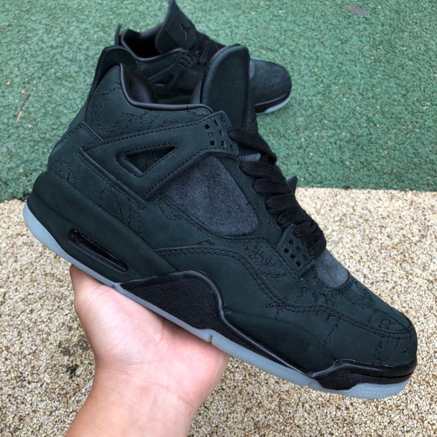 Jordan Retro 4 Kaws Black