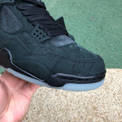 Jordan Retro 4 Kaws Black