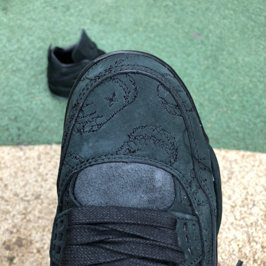 Jordan Retro 4 Kaws Black