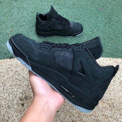 Jordan Retro 4 Kaws Black