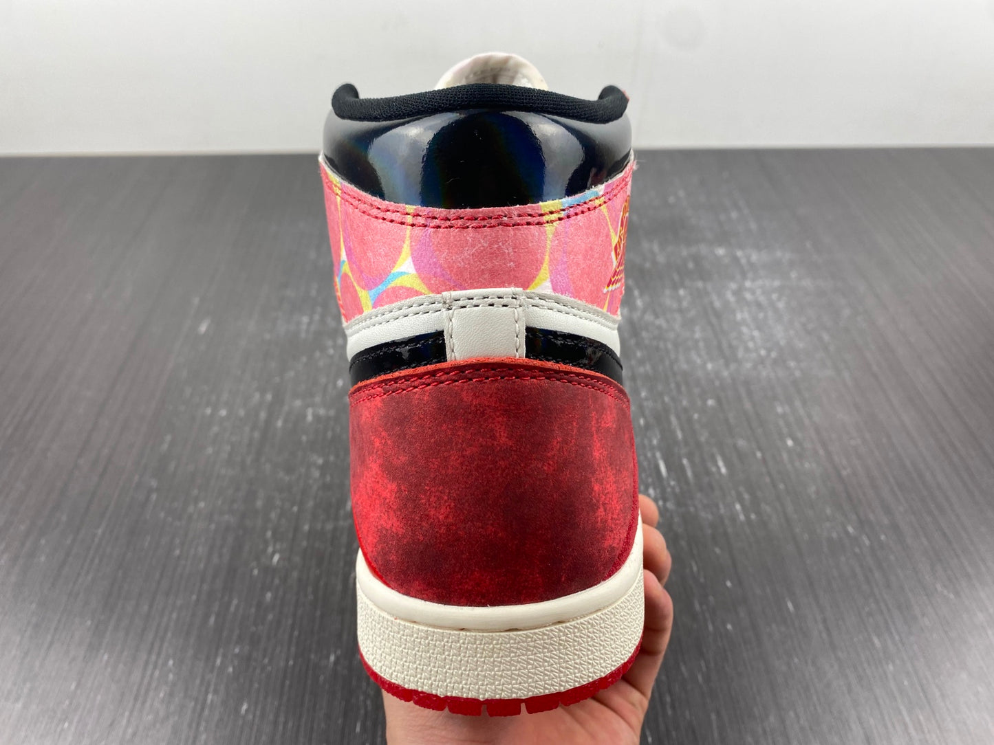 Jordan 1 Retro High  Spider-Man Across the Spider-Verse