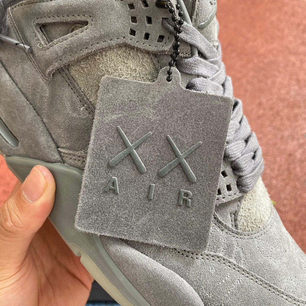 Jordan Retro 4 Kaws